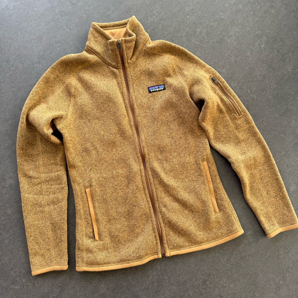 Patagonia  Women's Better
Sweater® Fleece Jacket. Size Small. Gold Heather color